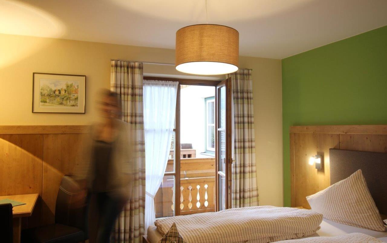 Gaestehaus Alpin - Inkl. Chiemgau-Karte Bergen  Dış mekan fotoğraf