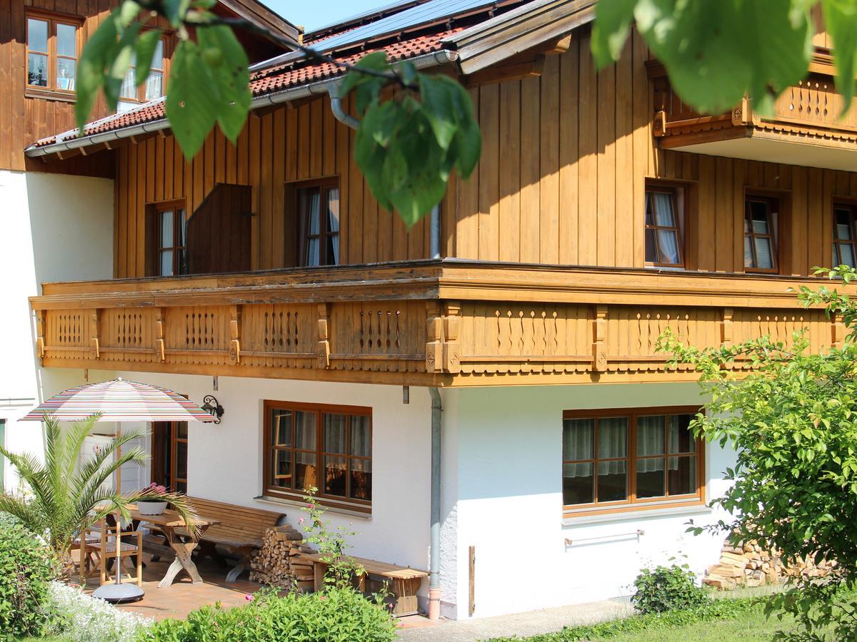 Gaestehaus Alpin - Inkl. Chiemgau-Karte Bergen  Dış mekan fotoğraf